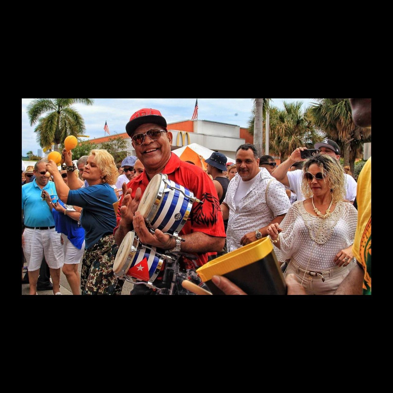 “Rico es Bailar en la Calle Ocho” BAILAR
