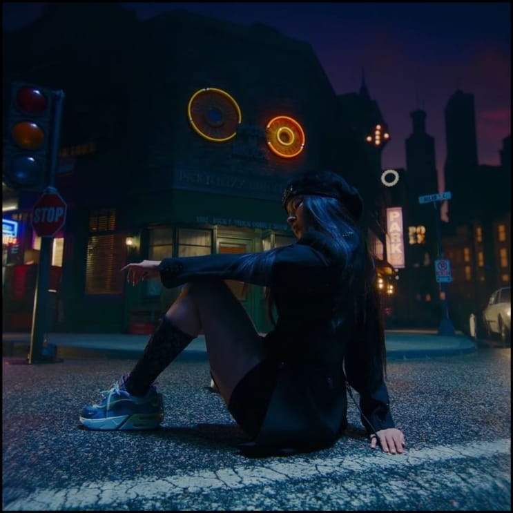 O.O - NMIXX