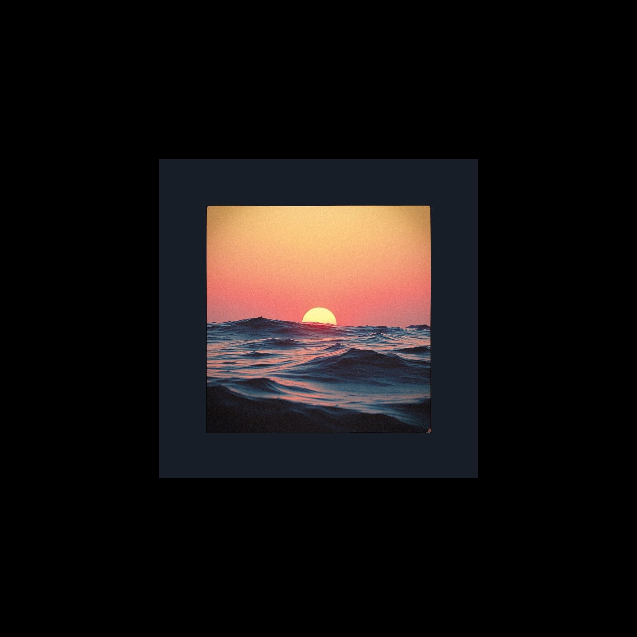 Sun drowning in the ocean ☀️