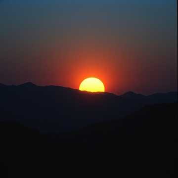 Twilight Sun: In Honor of Her Majesty Queen Sirikit