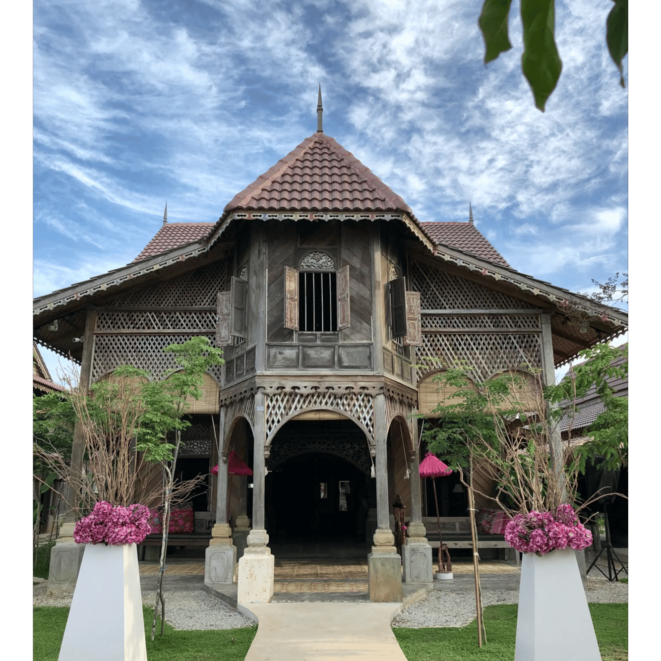 The Black House (บ้านสีดำ)