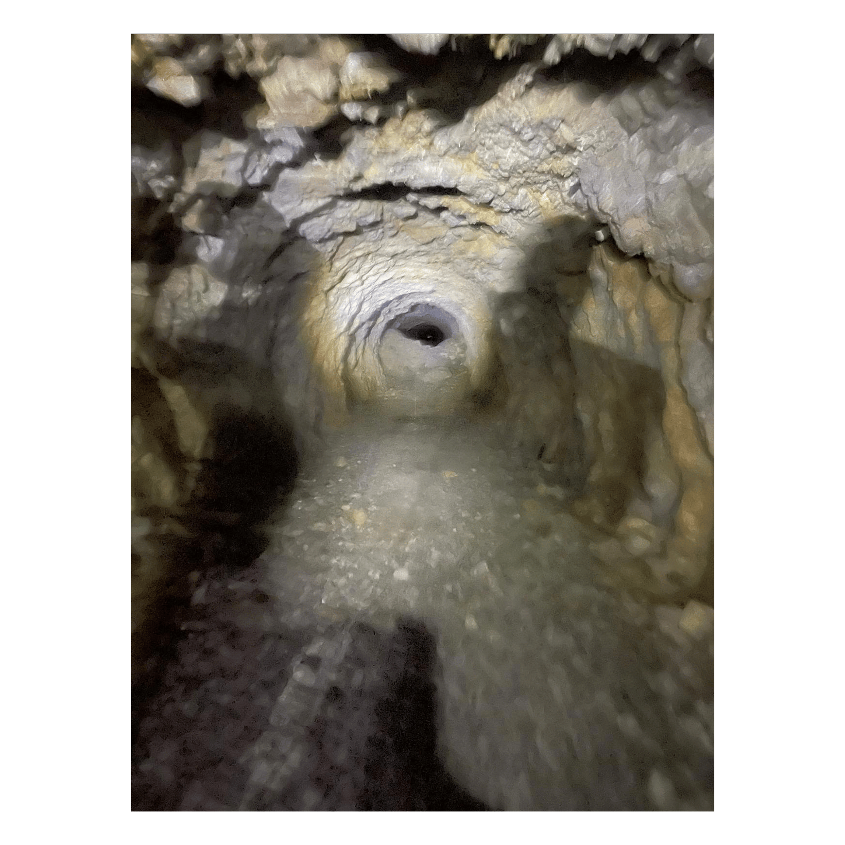 Schatten im Stollen, das Dunkel erwacht