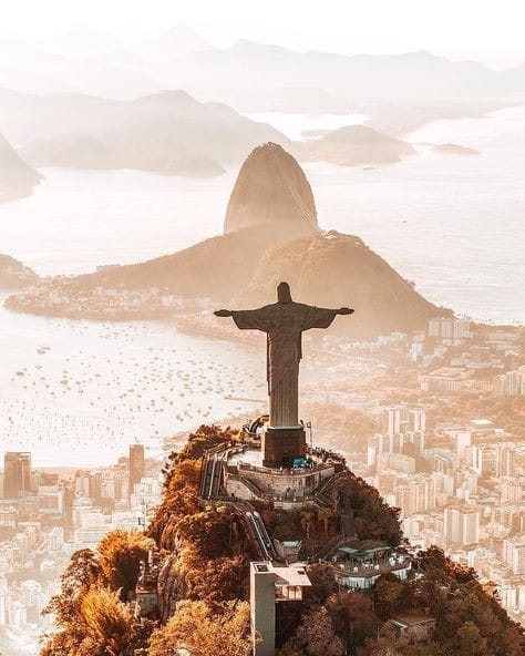 NA ILUSÃO
