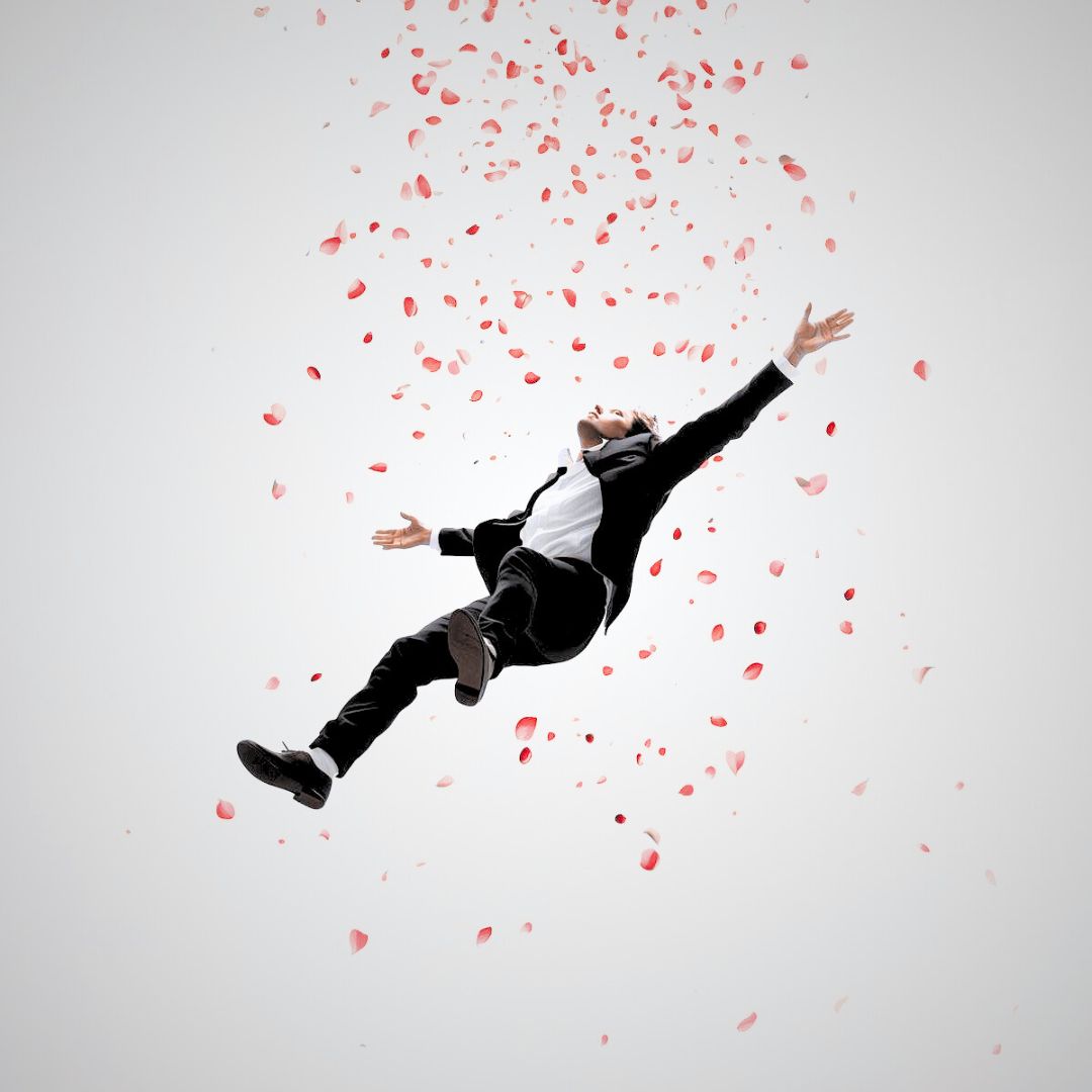 Falling by Caio Klin