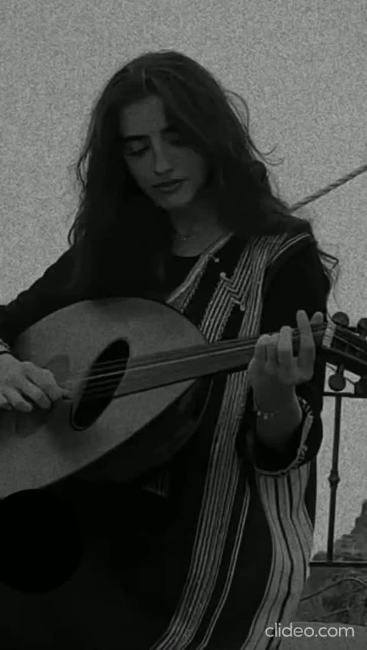 Vakit Dar Kara Gözlüm
