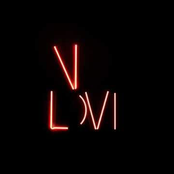 NO LOVE