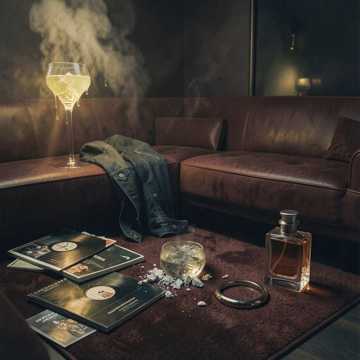 The Ring and the Gin