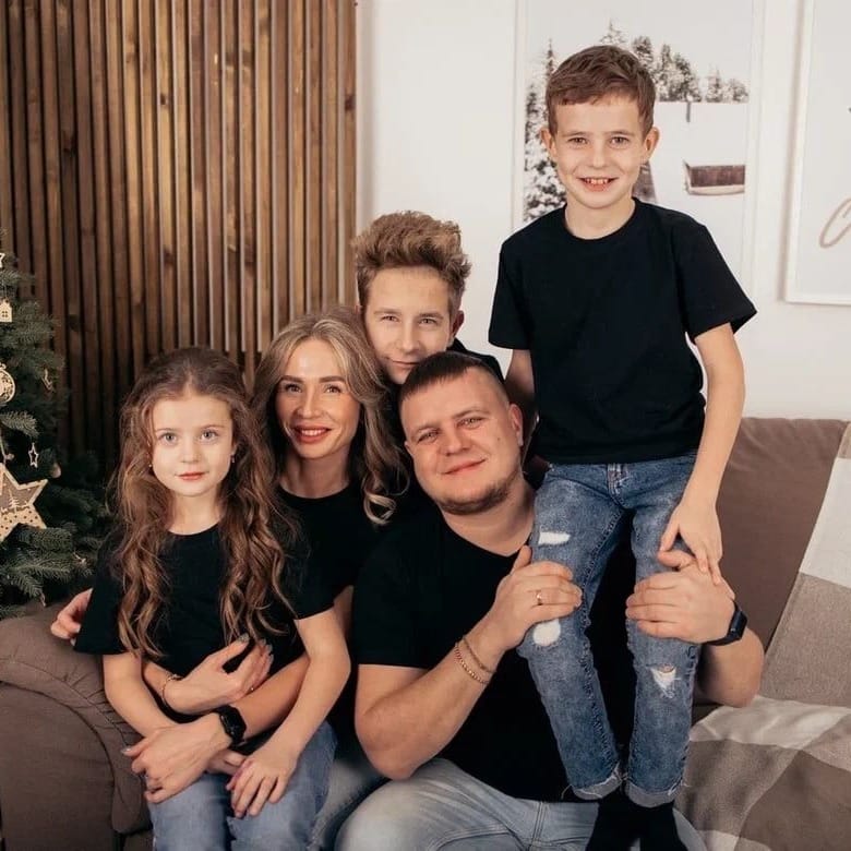 Доче Надюше! Юрий Коновалов