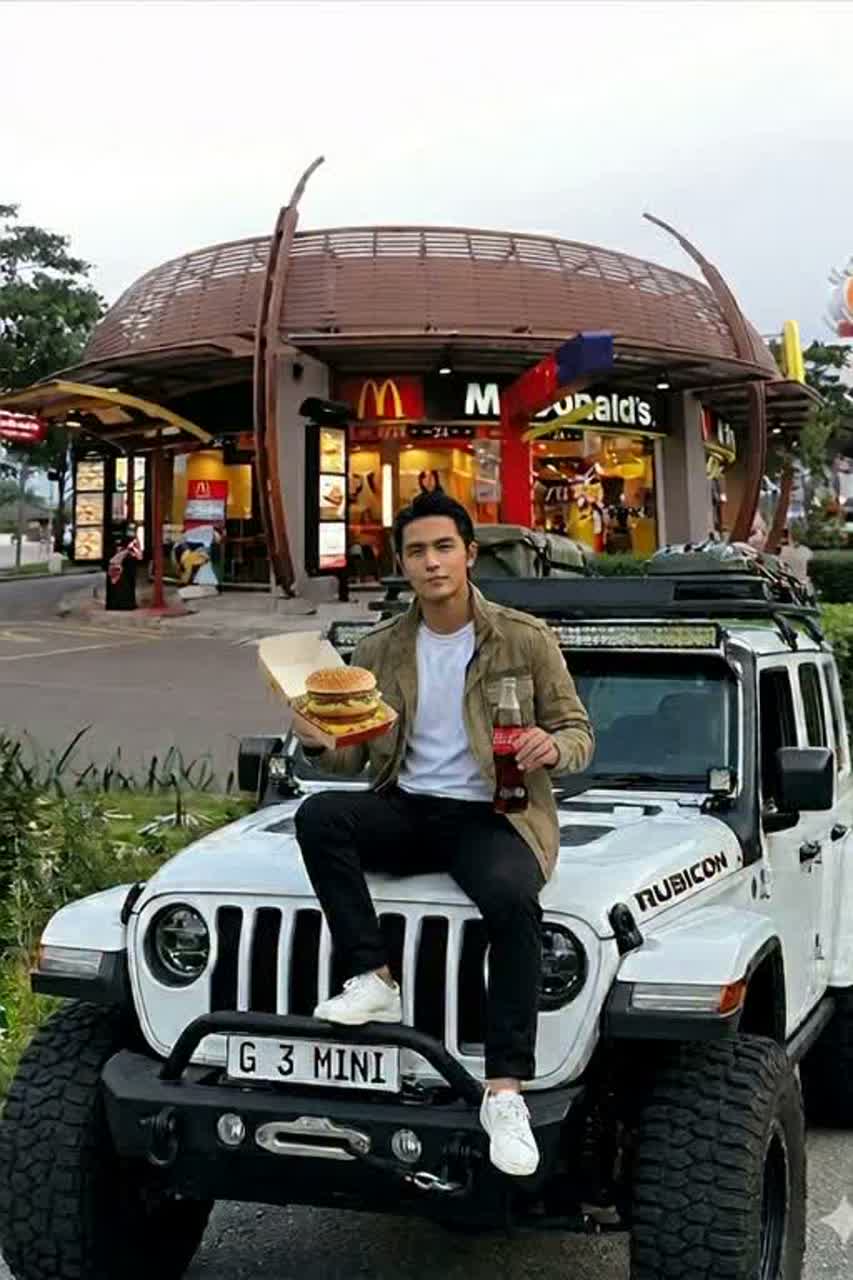ฮักเกิดที่ McDonald’s