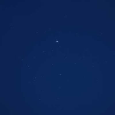entre estrellas 💫
🎵 Título: “Entre Estrellas”
(balada cósmica, para cantar mirando al cielo)